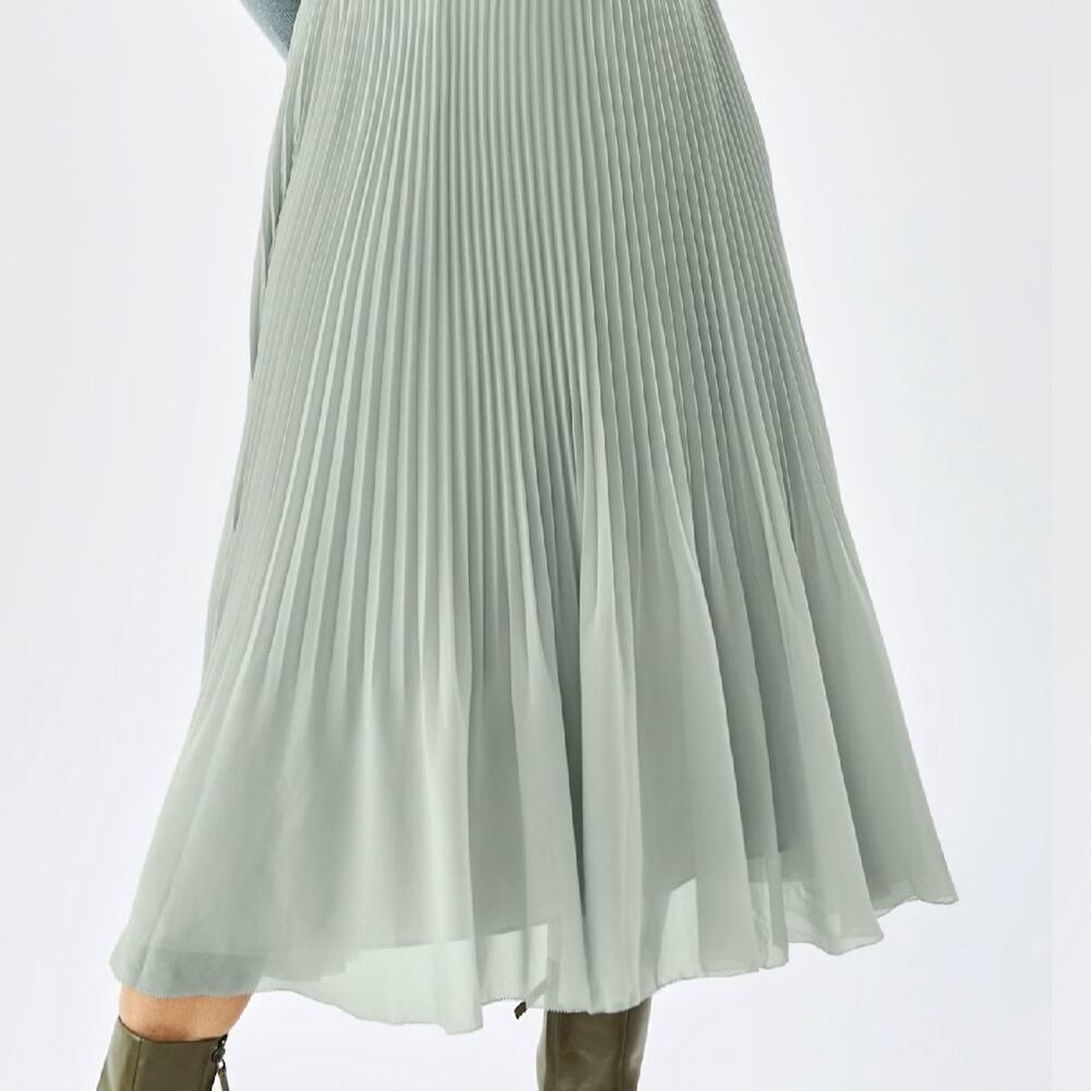 Aritzia Wilfred Twirl Midi Skirt - Picture 2 of 6